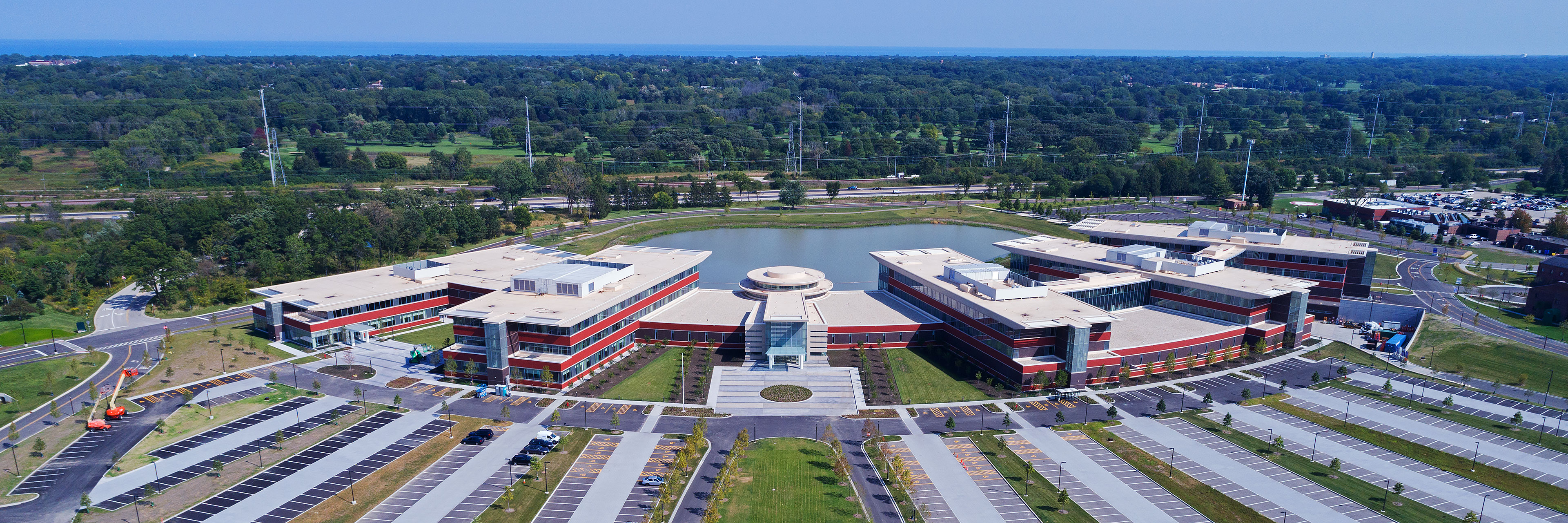 Lake Forest Hospital captured by Jacob Rosenfeld for Unmanned Pix