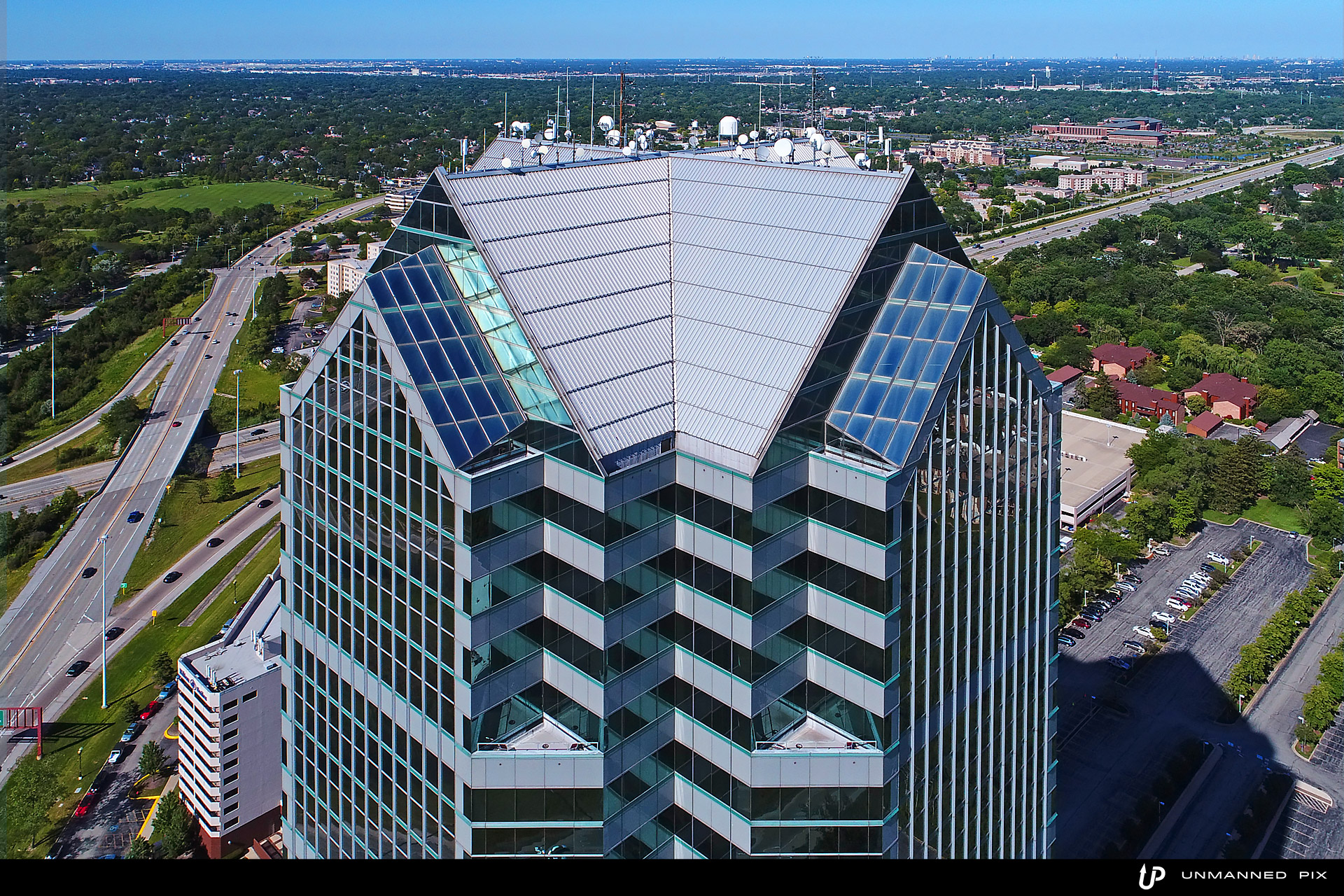 aerial view of the oakbrook terrace tower, facing north east, photographed by jacob rosenfeld for unmannedpix.com